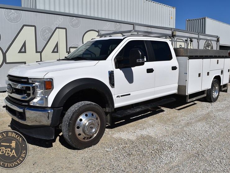 2020-ford-f550-xl-image-1