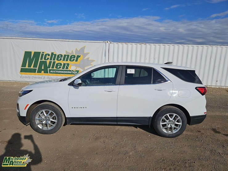 2022-chevrolet-equinox-image-8