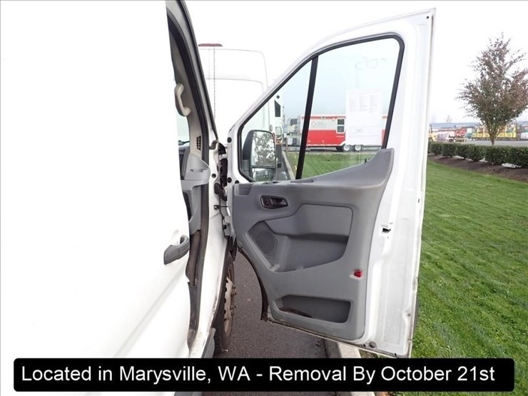 2016-ford-transit-image-12