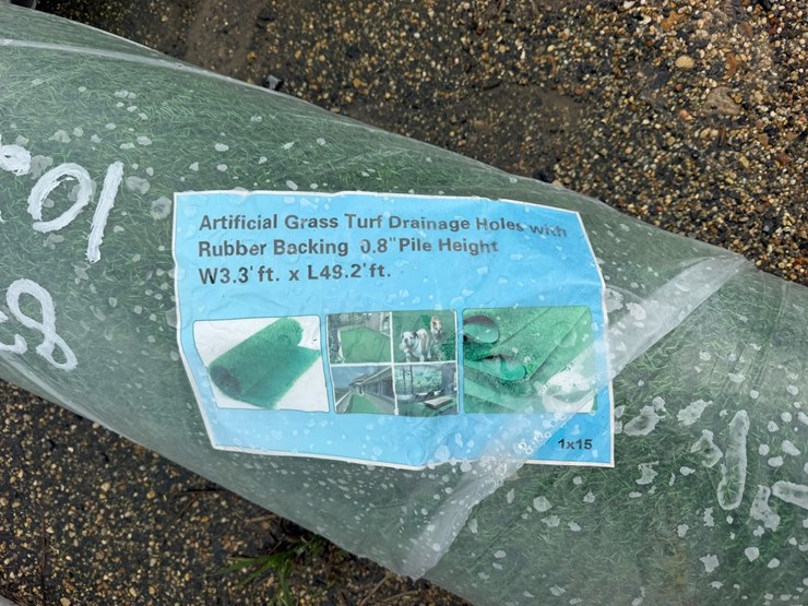 #8336-•-artificial-grass-turf-drainage-holes-with-rubber-backing-image-3