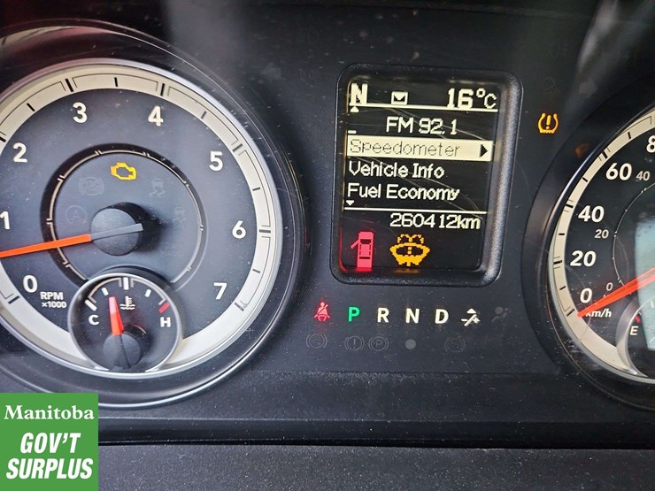 2015-dodge-1500-image-34