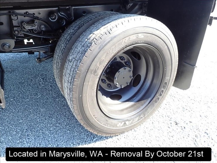 2009-ford-f550-image-17