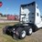 2025-volvo-vnl860-image-8