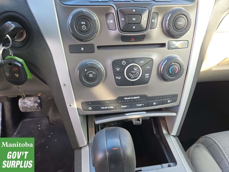 2013-ford-explorer-image-17