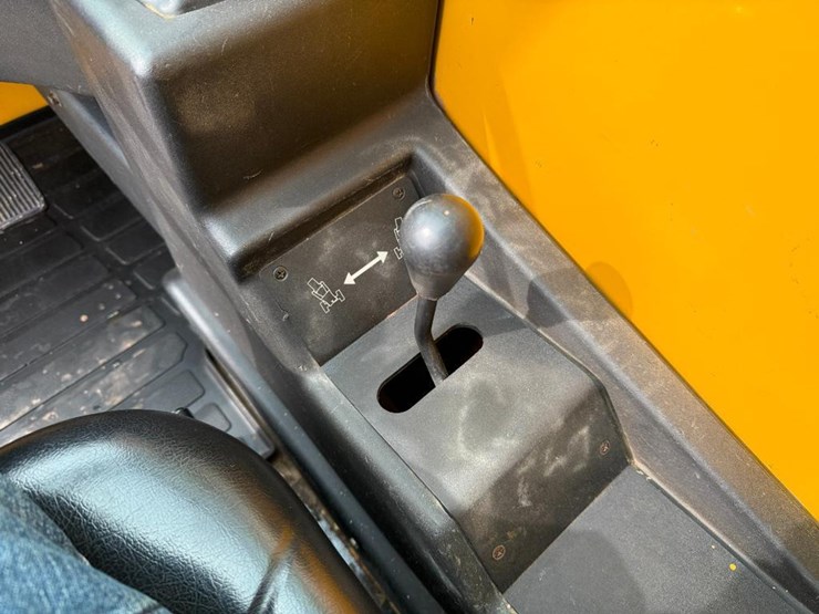 2007-caterpillar-tl943-image-43