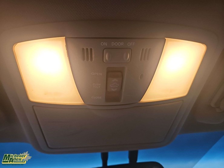 2009-nissan-murano-image-24