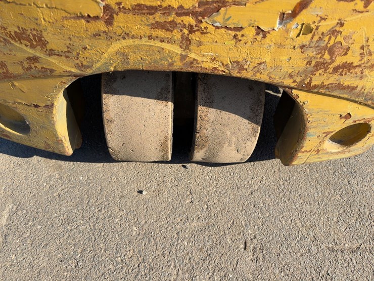 2011-caterpillar-2et4000-image-9