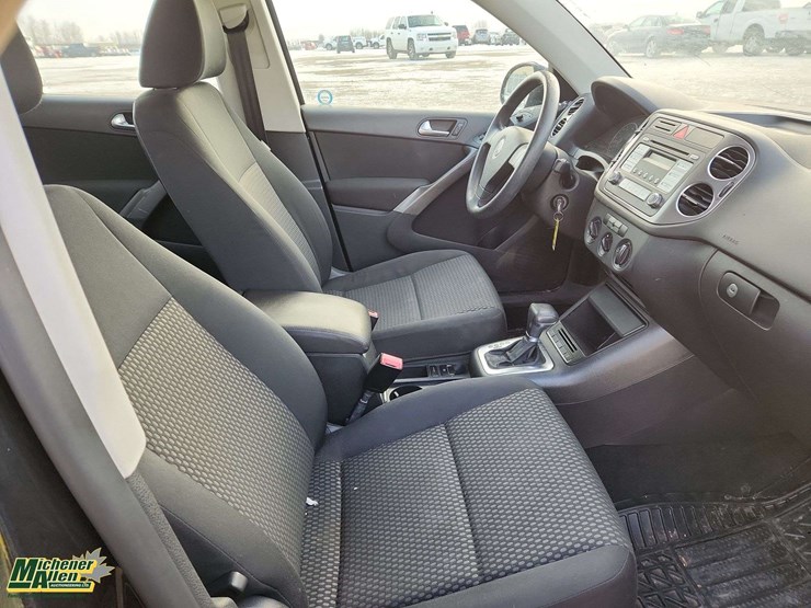 2009-volkswagen-tiguan-image-15