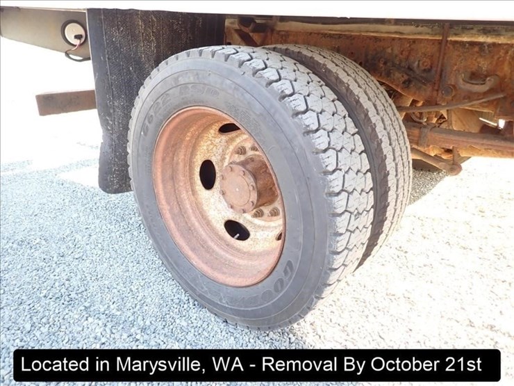 2011-ford-f550-image-34