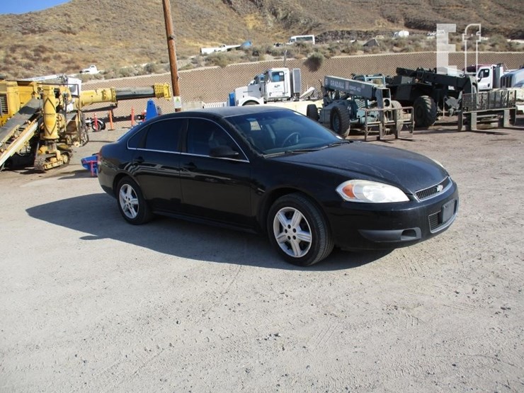 2012-chevrolet-impala-image-2