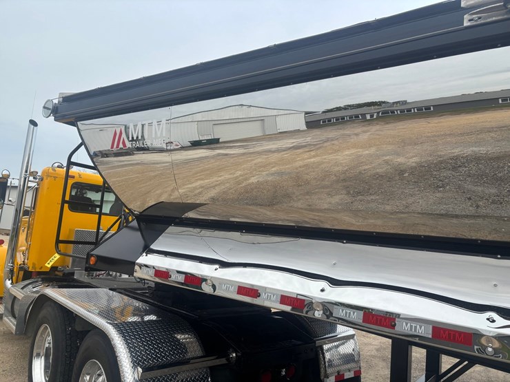 2025-axle-end-dump-image-23