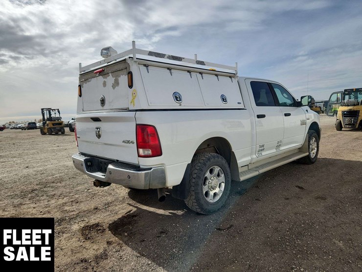 2016-ram-2500-slt-image-4