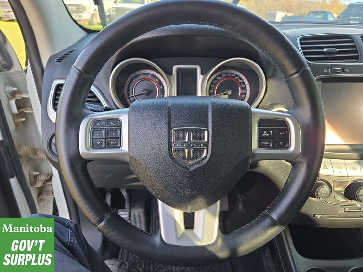 2014-dodge-journey-image-14