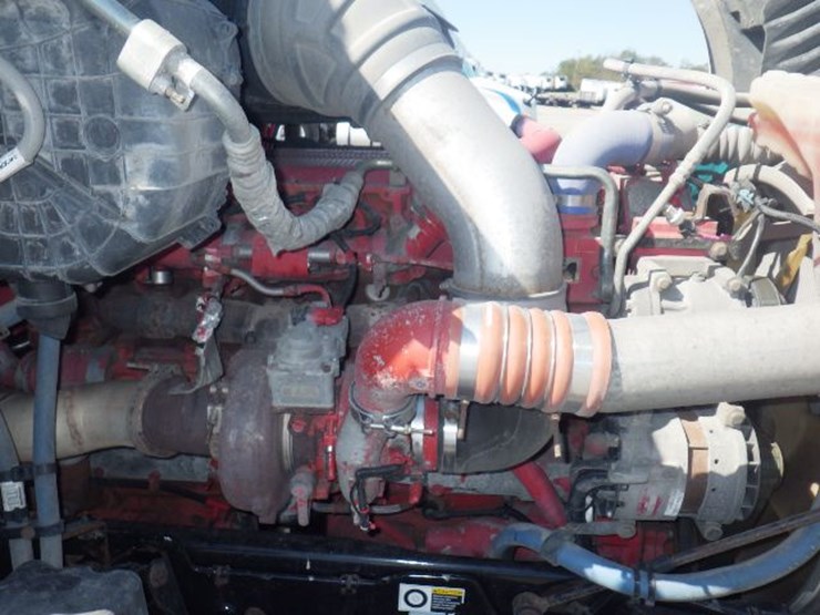 2019-kenworth-t680-image-29