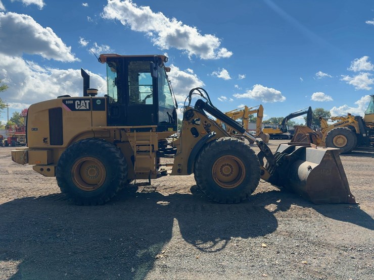 2010-caterpillar-930h-image-6