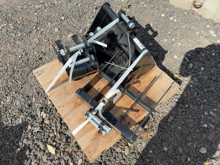 quantity-of-mini-excavator-attachments-image-4