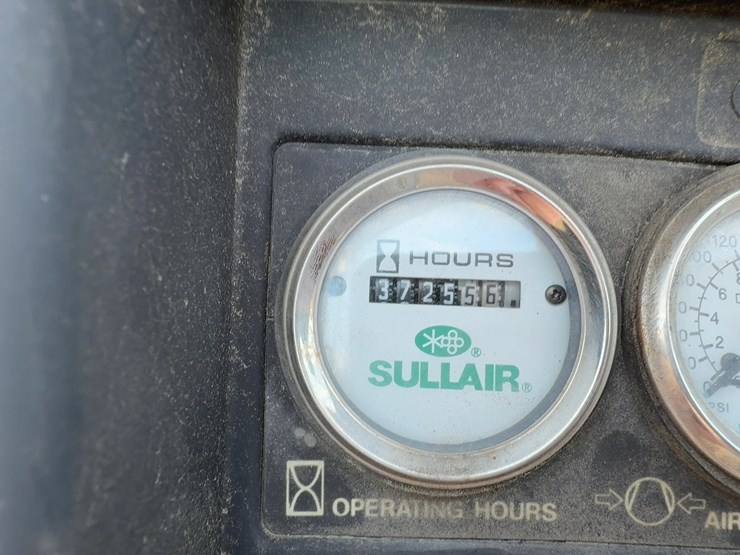 2009-sullair-260dpq-image-13