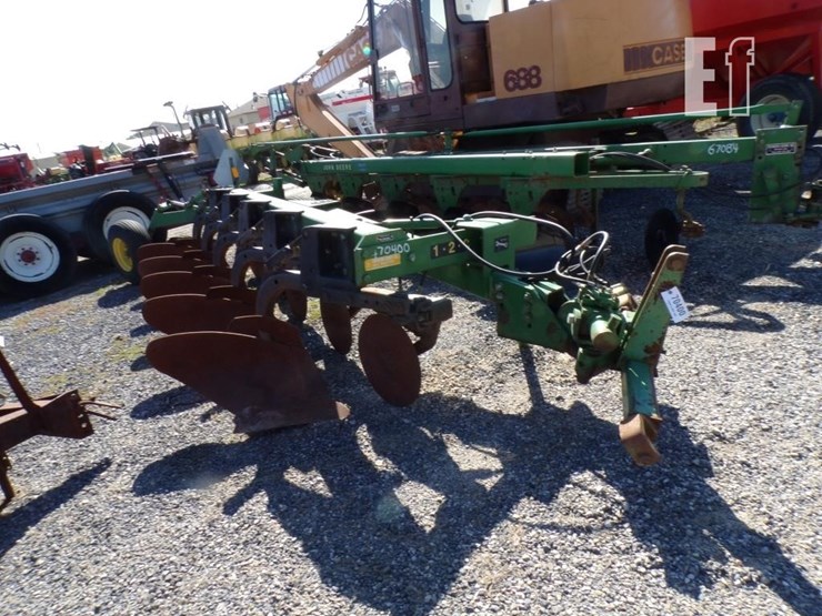 john-deere-2600-image-1