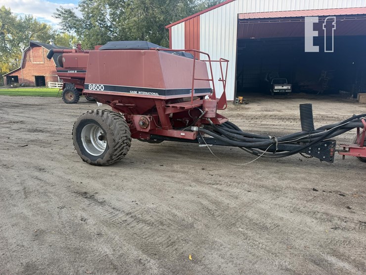 case-ih-8600-image-7
