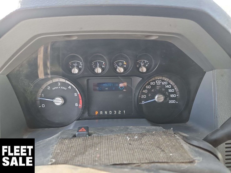 2015-ford-f550-image-22