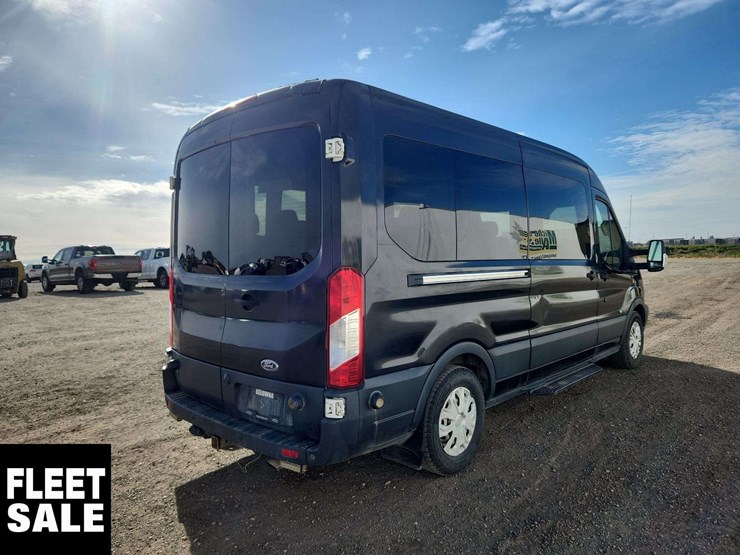 2016-ford-transit-image-4