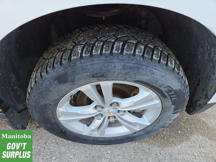 2015-chevrolet-equinox-image-12