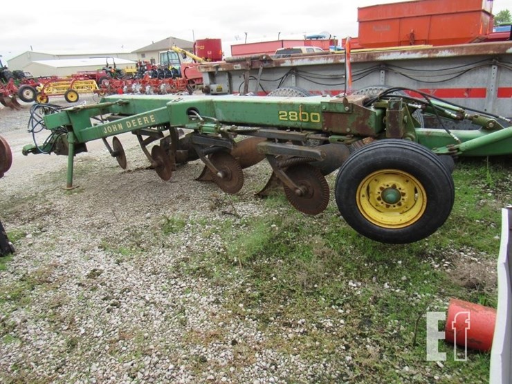 john-deere-2800-image-8