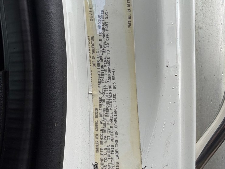 #1666-•-2012-freightliner-moving-box-truck-image-55
