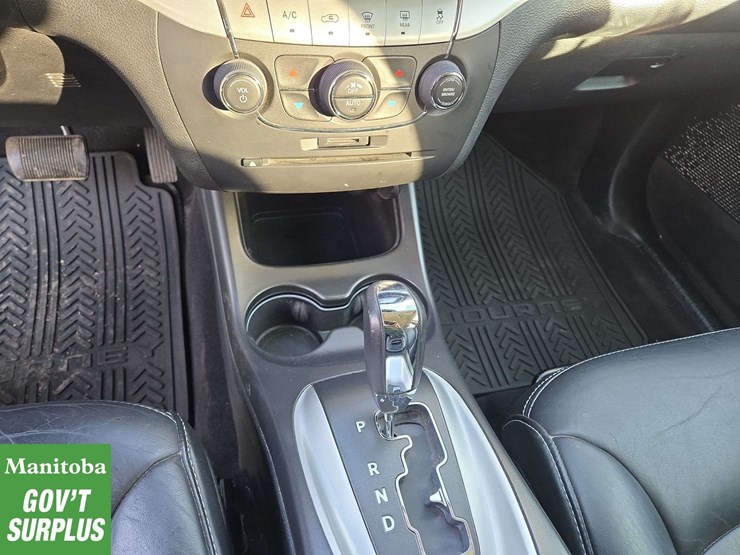 2014-dodge-journey-image-16