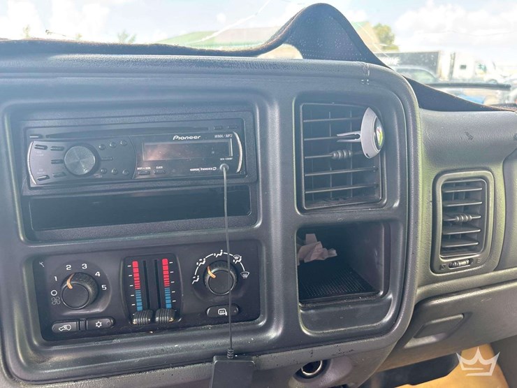 2006-gmc-1500-image-15