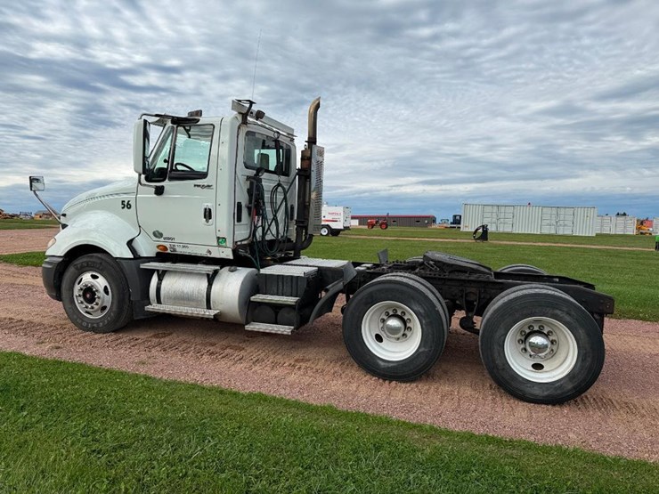 international-prostar-image-6