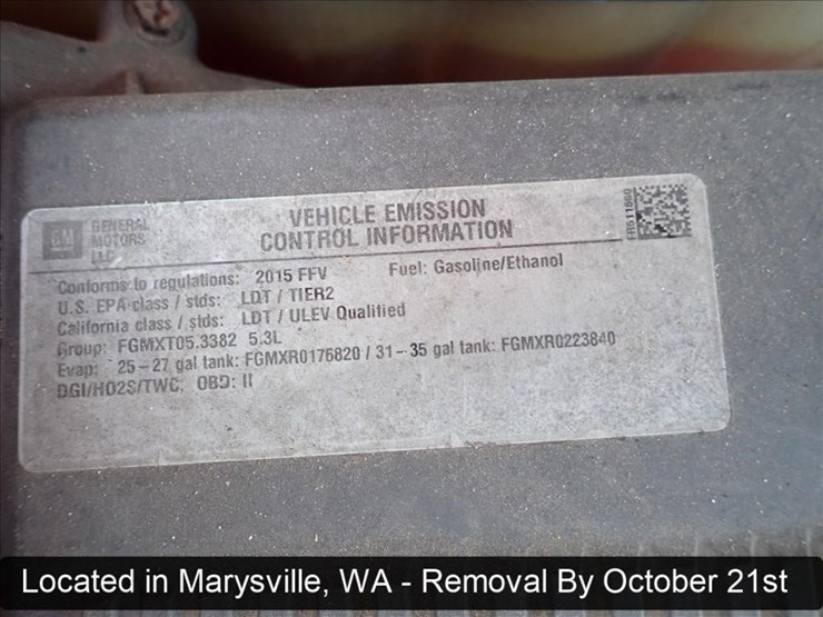 2015-chevrolet-suburban-image-9