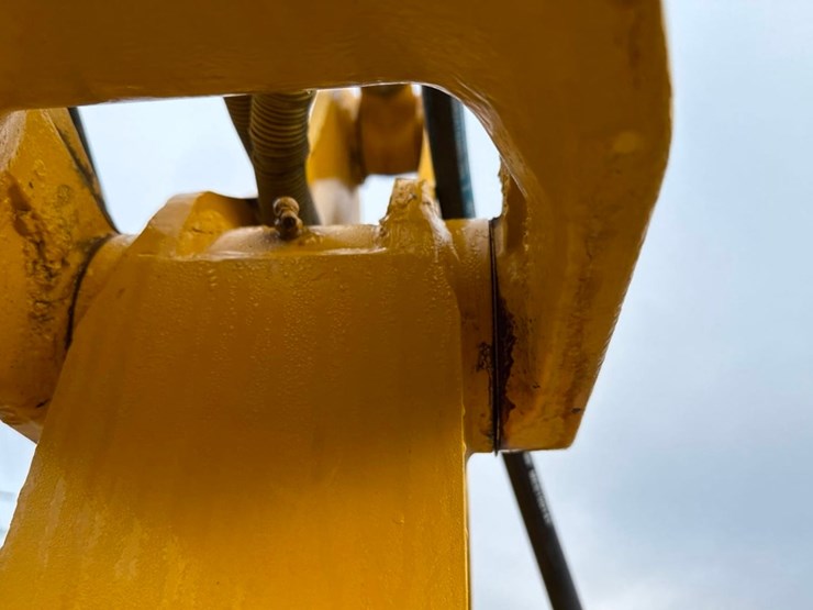 #2128-•-2023-komatsu-pc55-mini-excavator-image-18