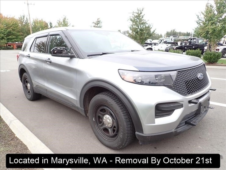 2020-ford-explorer-image-13