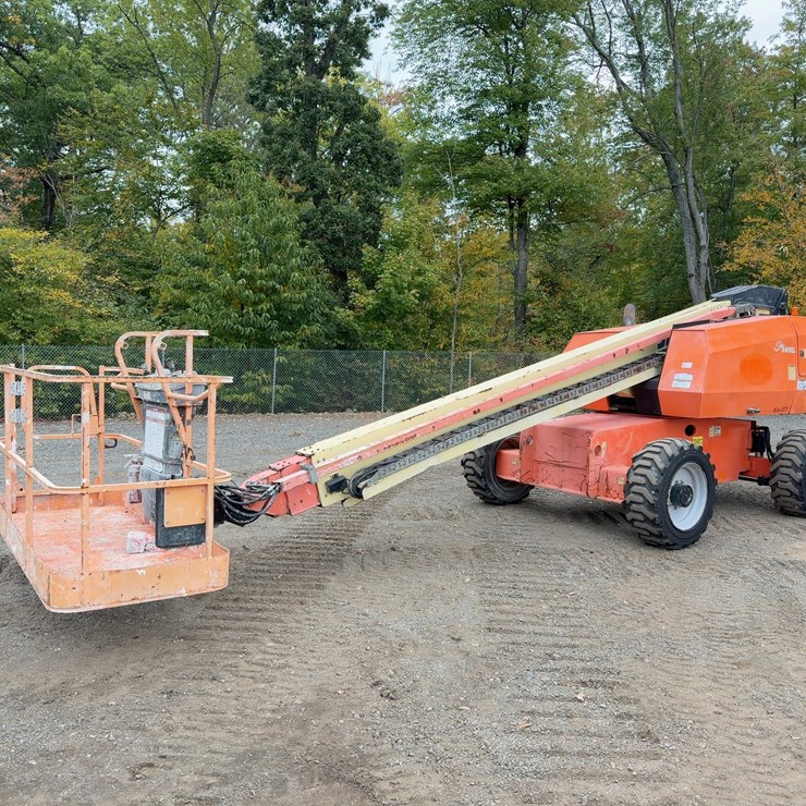 2016 JLG 600S