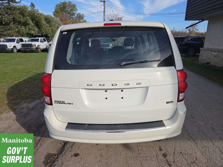 2012-dodge-grand-caravan-image-6