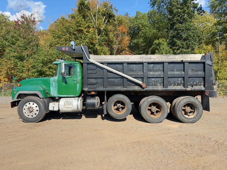 1996-mack-rd688s-image-2