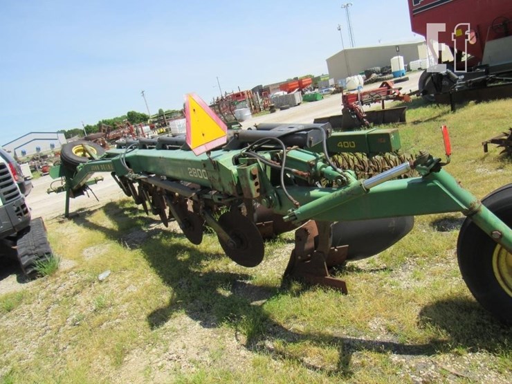 john-deere-2800-image-6