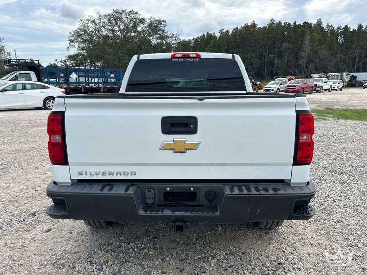 2018-chevrolet-silverado-1500-image-28