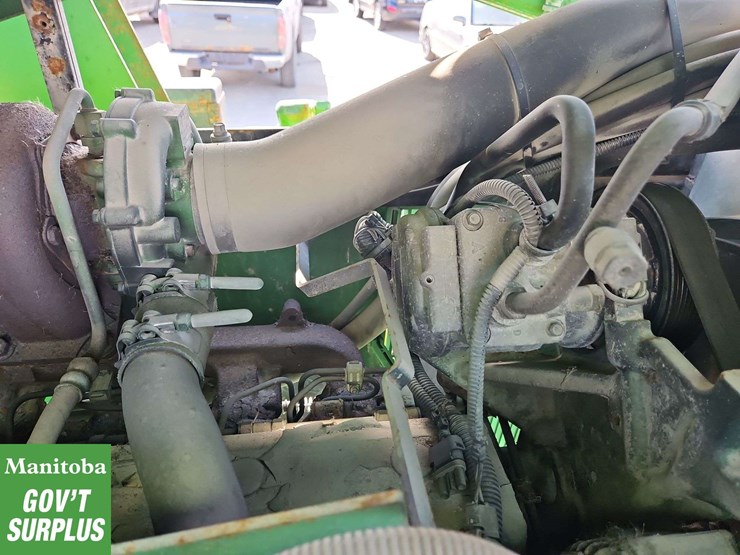 john-deere-740-image-24