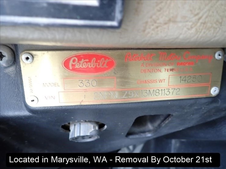 2003-peterbilt-330-image-26