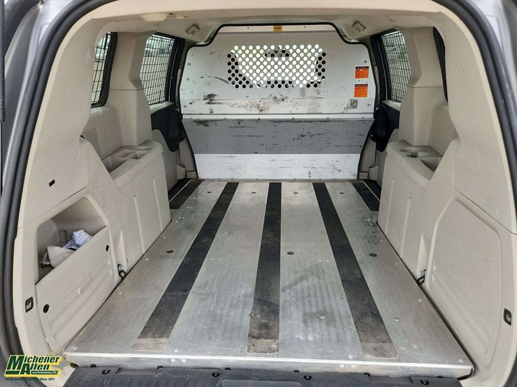 2015-ram-c/v-tradesman-image-15