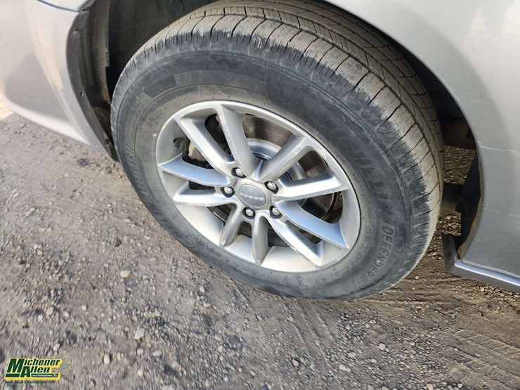 2014-dodge-grand-caravan-se-image-10