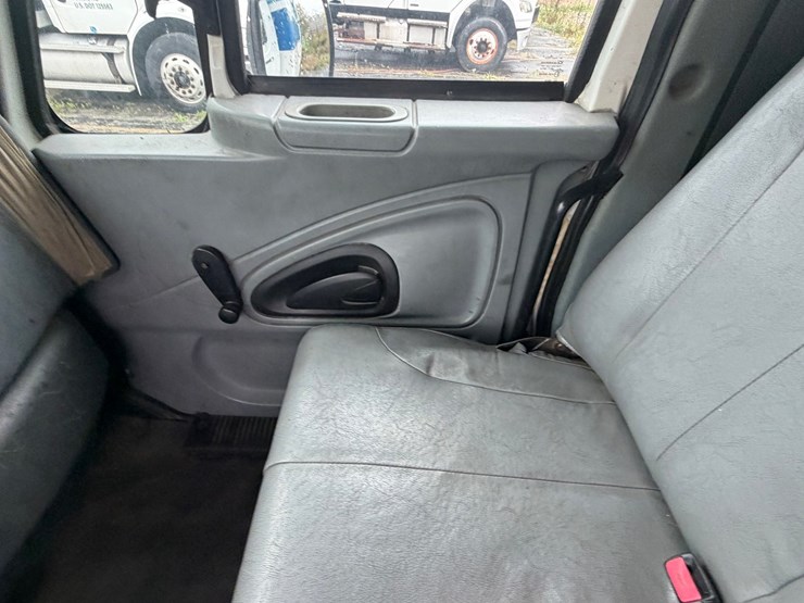 international-durastar-4400-image-41
