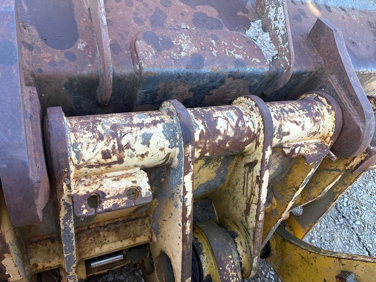 new-holland-190-image-16