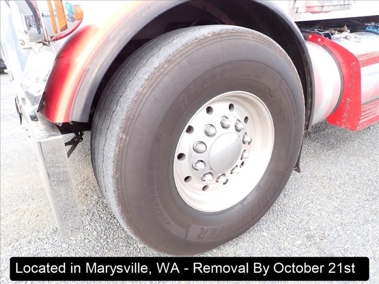 2005-peterbilt-379-image-76