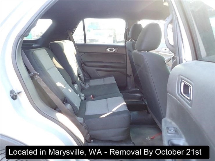 2014-ford-explorer-image-24