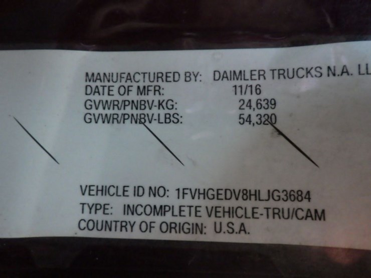 2017-freightliner-cascadia-113-image-18