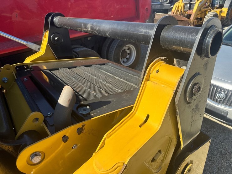 #2879-•-caterpillar-242d-wheeled-skid-steer-image-16