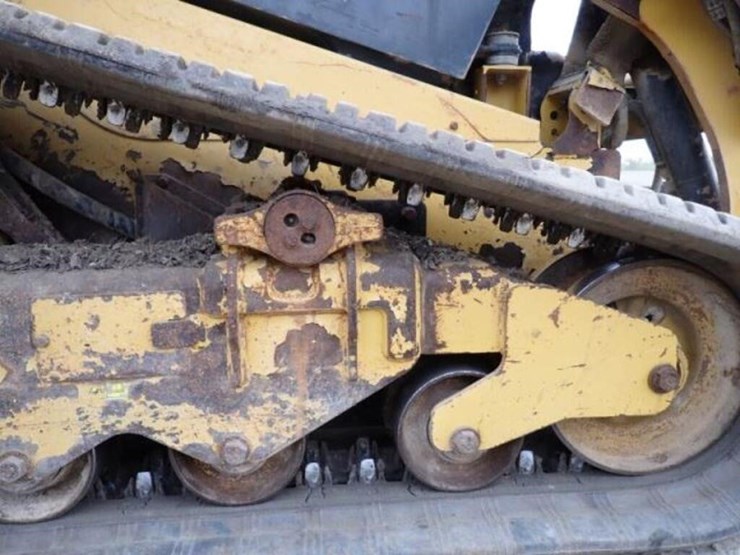 2019-caterpillar-259d-image-47